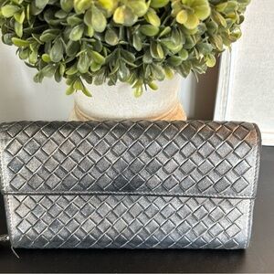 Bottega Veneta wallet